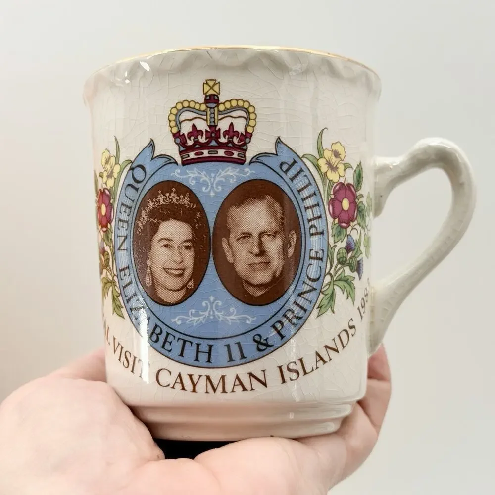 Vintage 1983 QUEEN ELIZABETH II Visit to the Cayman Islands Souvenir Mug - RARE